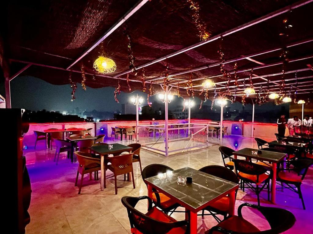 Khufu Pyramids Hotel Kafrat al Jabal Exterior photo