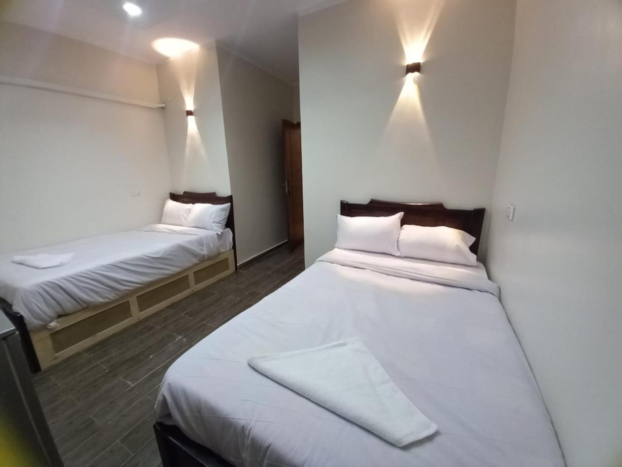 Khufu Pyramids Hotel Kafrat al Jabal Exterior photo